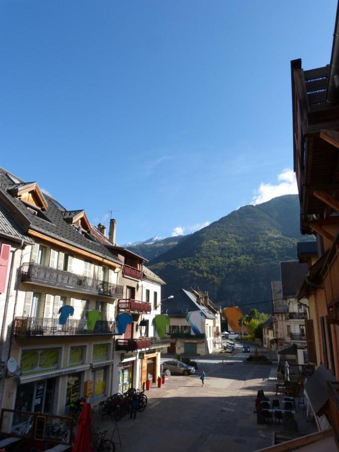 Appartement Grenat Bourg D'Oisans Le Bourg-dʼOisans Exteriör bild